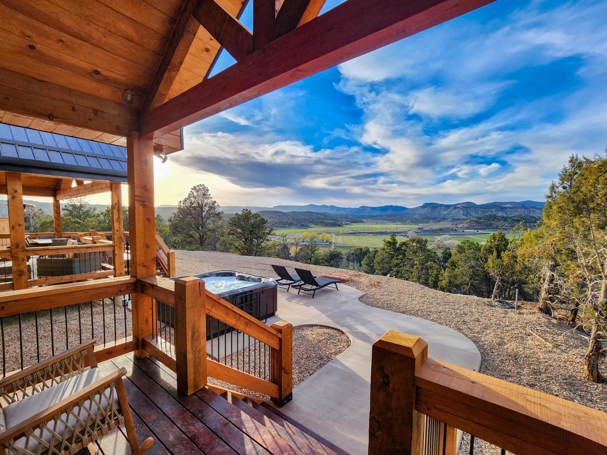 Juniper Mountain Retreat- Hot Tub, Views, Between Zion And Bryce Villa Orderville Bagian luar foto